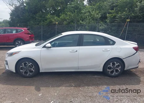 2021 Kia Forte Lxs из США, поврежденный, VIN 3KPF24AD8ME405694